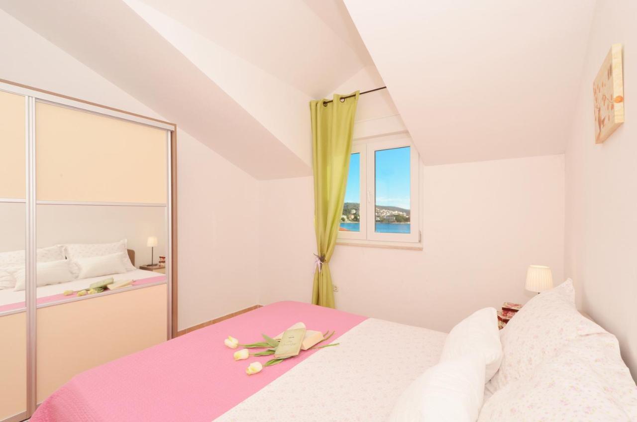 Apartmani Basic Rogoznica Rogoznica  Exterior foto